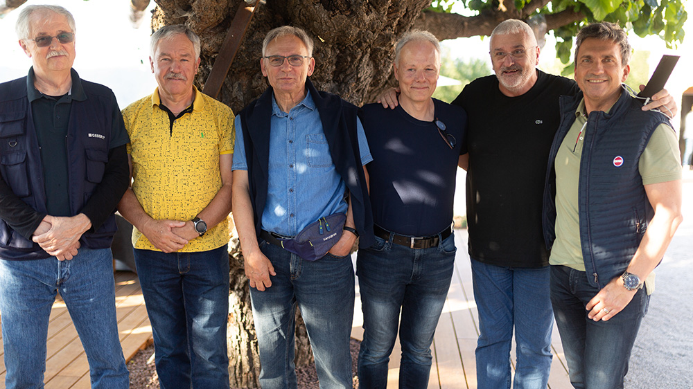 The first five members of Geberit Adriatic and the current Managing Director Miran Medved standin next to each-other 