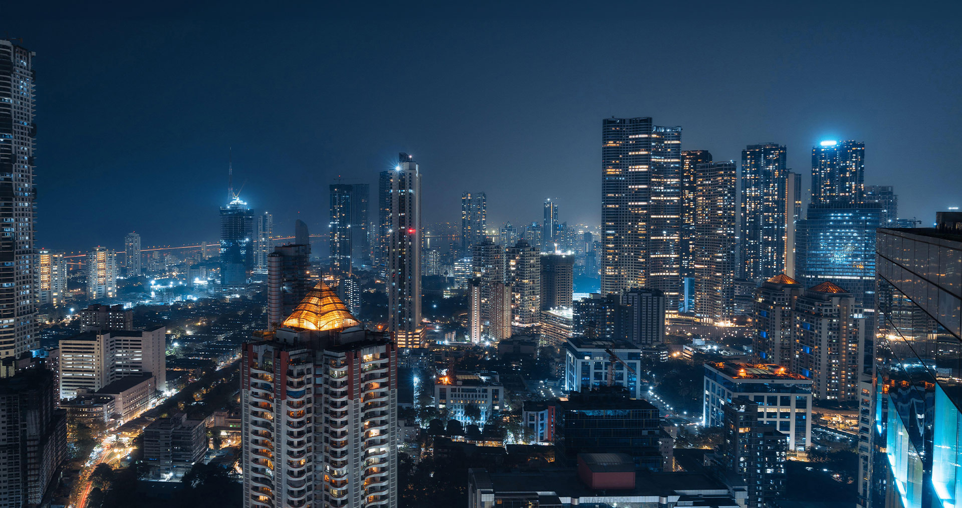 Mumbai skyline featuring over 100 skyscrapers equipped with Geberit SuperTube technology