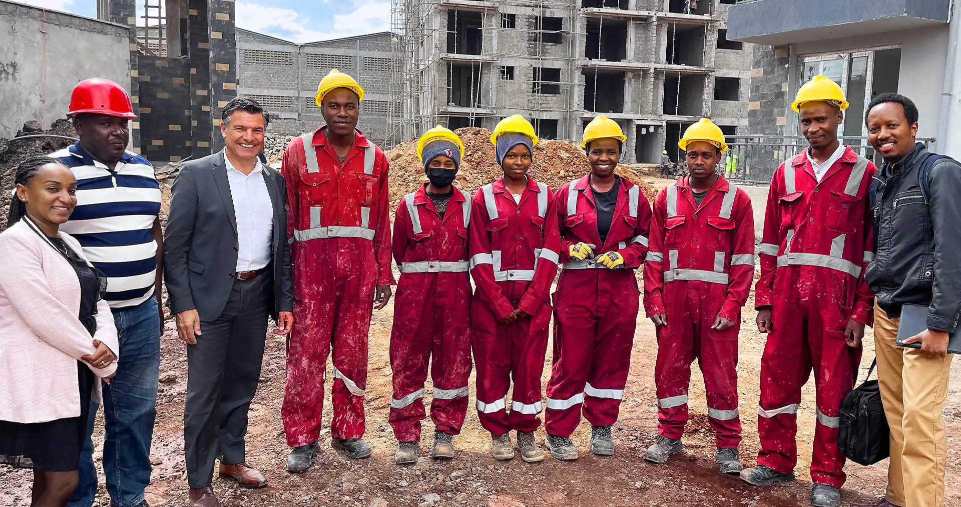 Erwin Kälin with trainees in Kenya, including 45% women in the plumbing sector