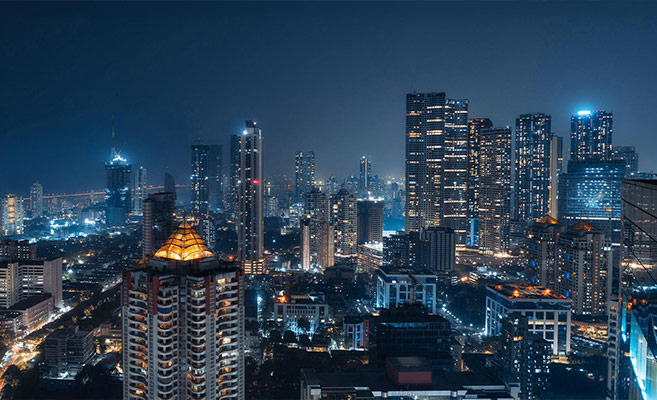 Mumbai skyline with over 100 skyscrapers equipped with Geberit SuperTube technology