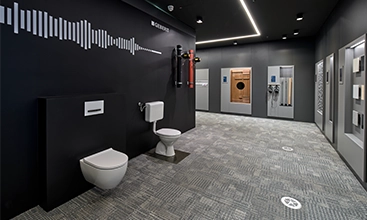 There’s plenty to hear in the Slovenian town of Ruše. This is where planners, architects and sanitary specialists experience Geberit’s acoustic expertise.