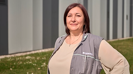 Nataša Iršič Bedenik has been Head of Production in Ruše (SI) since 2019. Contact with employees is particularly important to her in this management role. She does a lot to achieve this.