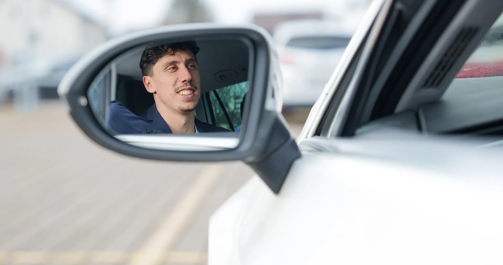 Graduate economist David Delibato participant in the new Sales Development Programm. (Photo)