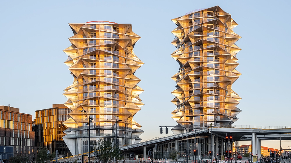 Raffiniert: Die Bodenplatten sind auf jeder Ebene verdreht, somit hat jedes Apartment einen Balkon.