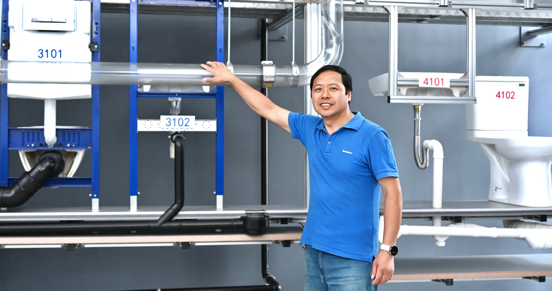 Hai Zhu, der erste Arbeiter am einzigen Produktionsstandort in China. (Foto)